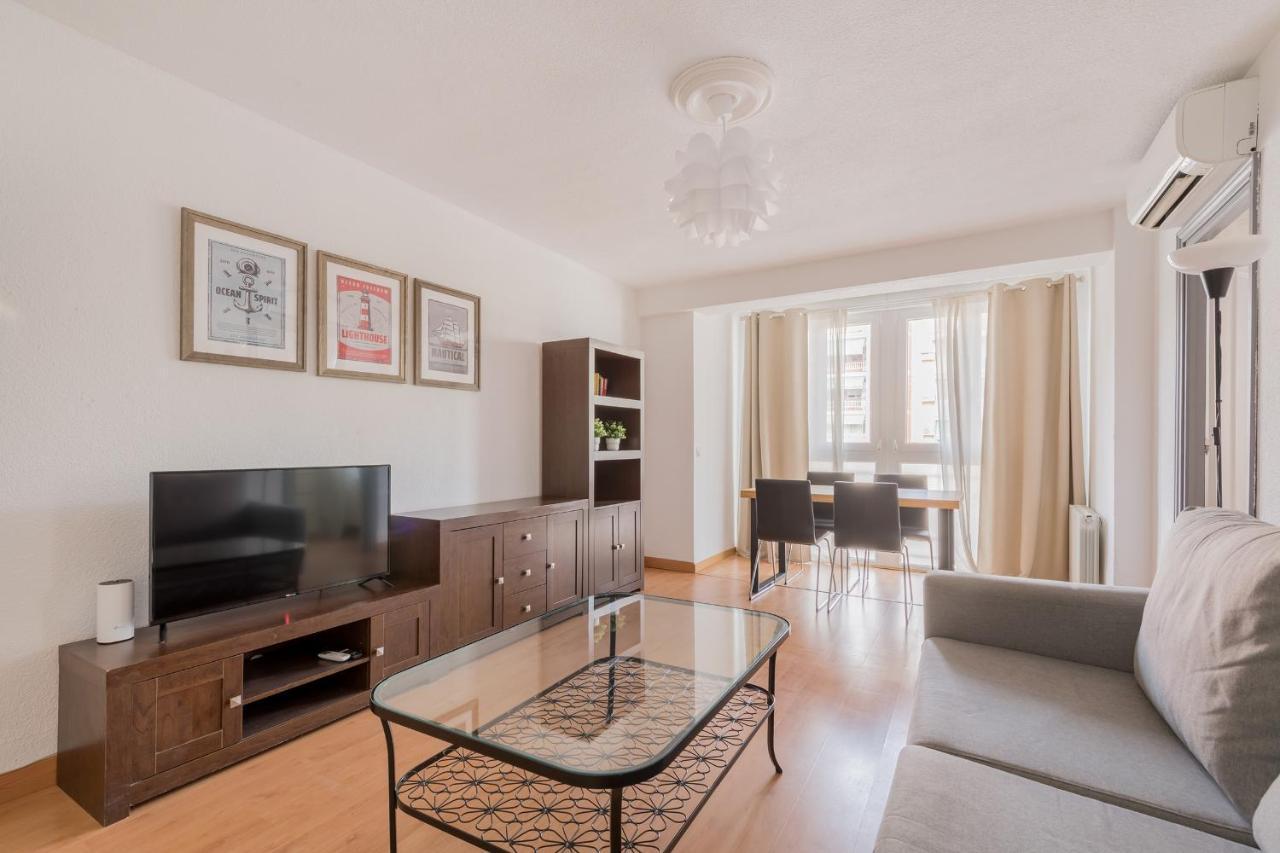 Apartmán Caja Magica Arrendamiento De Temporada Madrid Exteriér fotografie